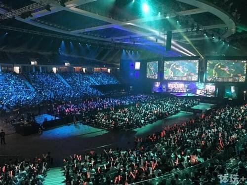 从阿贾克斯 从阿贾克斯